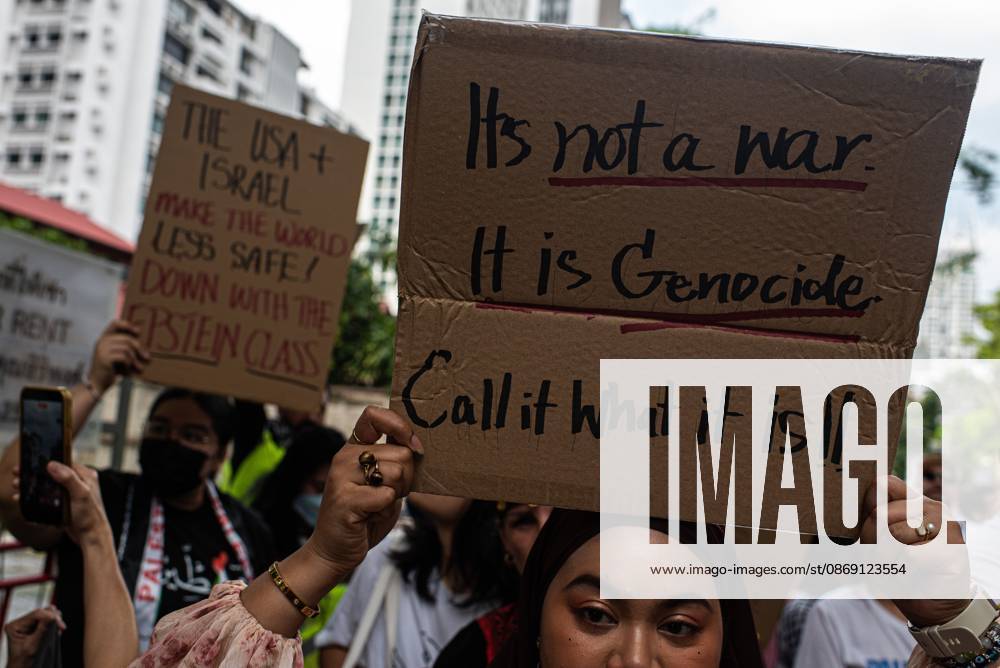 BANGKOK, THAILAND †OCTOBER 10, 2026: Pro-Palestine protesters and activists gather outside the Israeli Embassy in Bangkok to demand a permanent ceasefire in Gaza and express solidarity with the Palestinian people. The demonstration highlights calls for an end to hostilities in Gaza and continued international attention to the humanitarian situation affecting Palestinians. Protesters gathered outside the diplomatic mission to voice their demands and show support for Palestinians amid the ongoing conflict. The demonstration forms part of international solidarity actions calling for a ceasefire and greater protection for civilians in Gaza. Bangkok Thailand - ZUMAq101 20261010_zna_q101_157