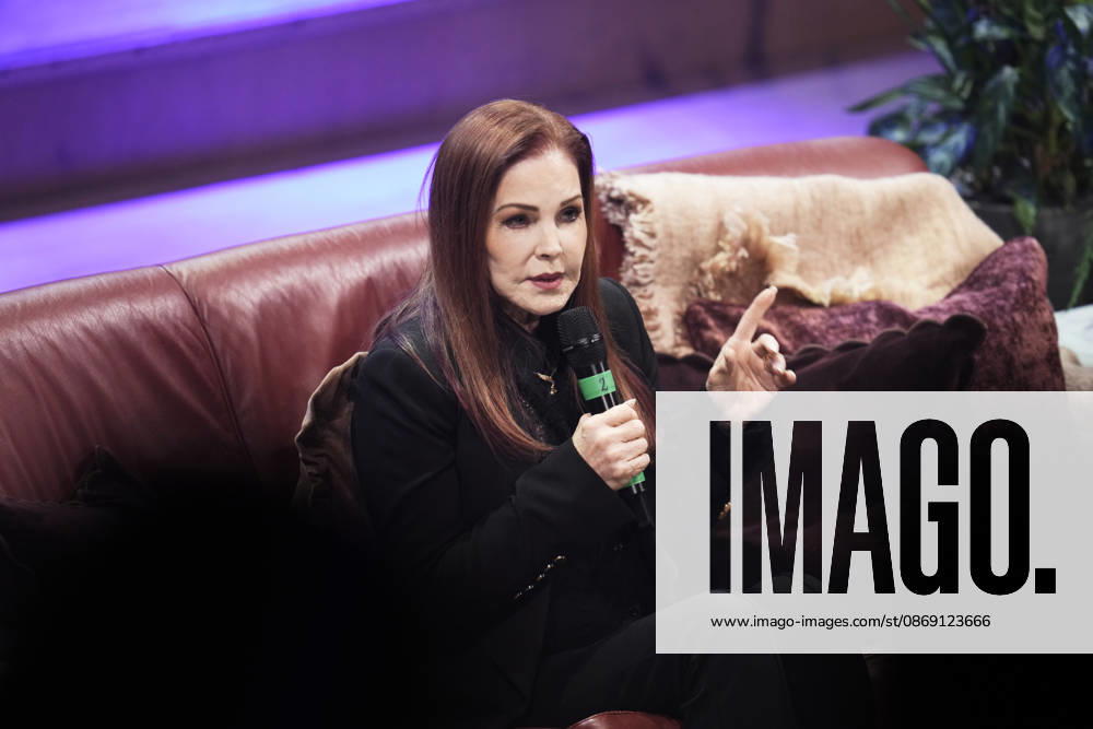 GOTHENBURG, SWEDEN 20261010 Priscilla Presley on stage with her talk show *An Evening with Priscilla Presley* at Haga Concert Hall, GOTHENBURG, SWEDEN