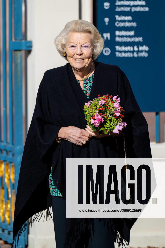 Apeldoorn Princess Beatrix attended the 7th edition of Het Oranjepad around palace Het Loo in Apeldoorn. Â