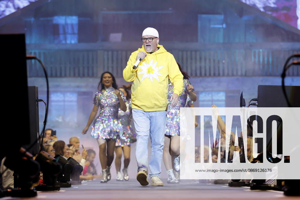 Pop singer DJ Ötzi at the Mountain Mania party hit event—the biggest après-ski party since the invention of winter—at the Lanxess Arena in Cologne, October 10, 2026, North Rhine-Westphalia, Germany