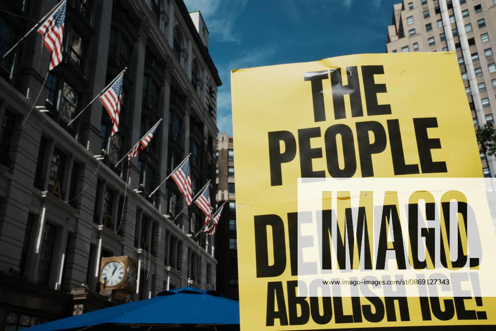 Protesters at an anti-ICE protest in Herald Square on October 10, 2026 in New York City. Protesters take to the streets following an incident where ICE agents shot a 28-year-old-man, Oscar Belgal while he in a vehicle with his 5-year old child in the Marble Hill neighborhood in the Bronx. New York USA - ZUMAb148 20261010_zap_b148_034