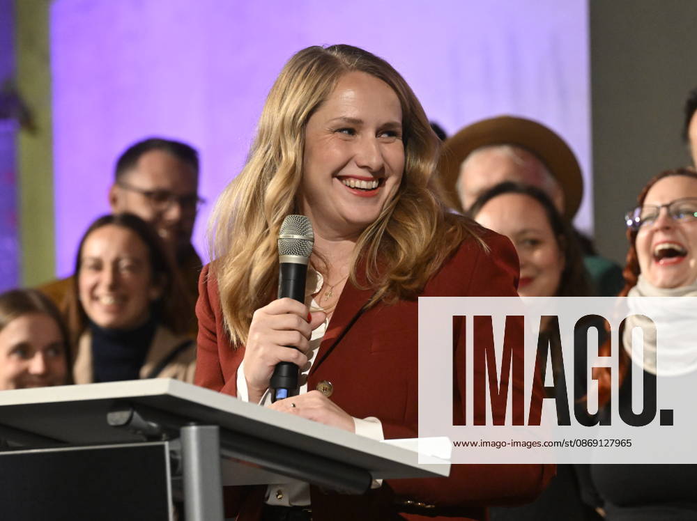 The two-day elections to municipal assemblies ended in the Czech Republic together with the first round of the elections to one-third of the Senate, at 2:00 p.m. on October 10, 2026. On the photo: Tereza Nieslerova, the Pirate Party s candidate for Mayor of Prague, at the Pirate Party s campaign headquarters in Prague. (CTKxPhoto MichalxKrumphanzl) CTKPhotoP2026101008546 CTKPhotoP2026101008546