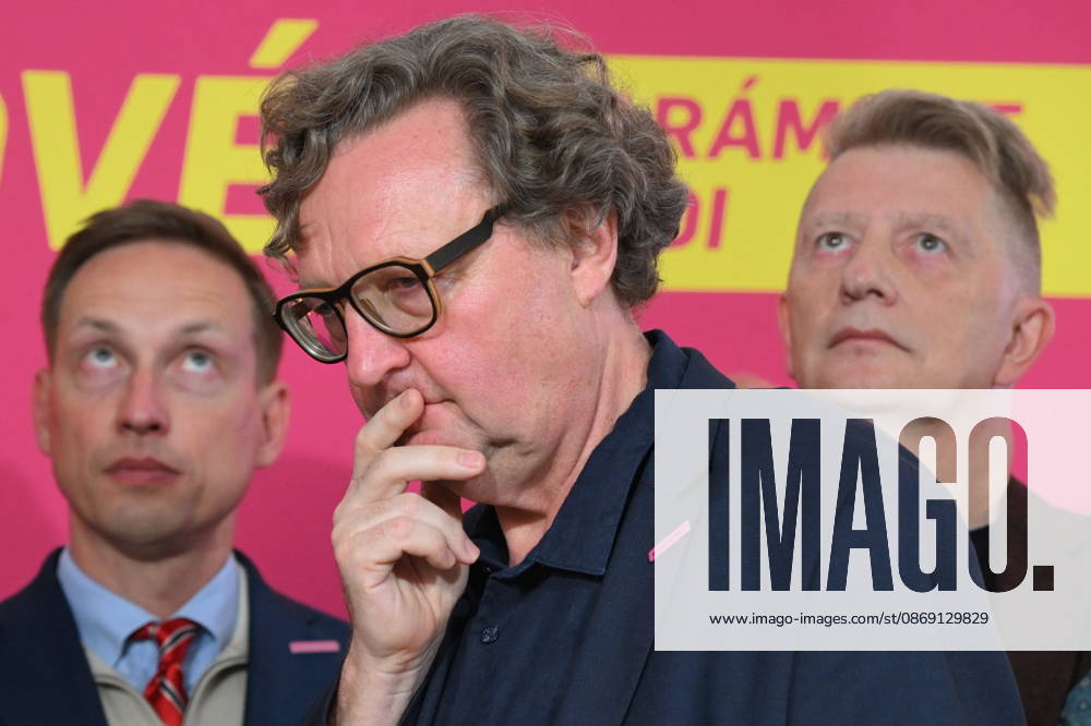 The two-day elections to municipal assemblies ended in the Czech Republic together with the first round of the elections to one-third of the Senate, at 2:00 p.m. on October 10, 2026. On the photo: PM Karel Dvorak, STAN s candidate for mayor of Prague, Petr Hlavacek, and Jiri Padevet, candidate for the Senate, at a news conference at the campaign headquarters of the Mayors and Independents (STAN) movement in Prague. (CTKxPhoto KaterinaxSulova) CTKPhotoP2026101008813 CTKPhotoP2026101008813