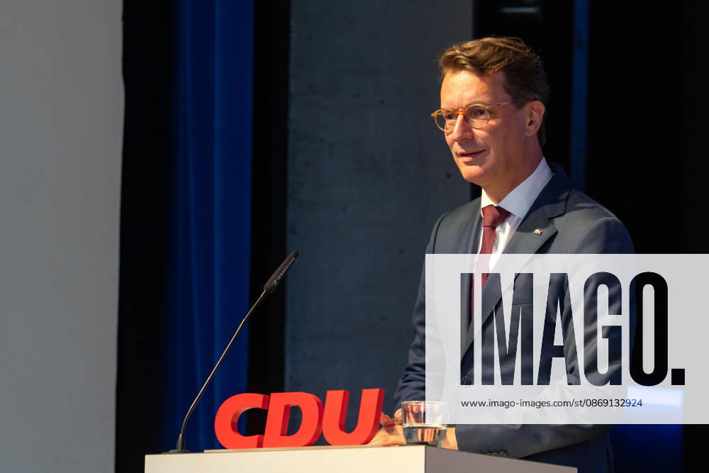 Ceremony Marking the 150th Anniversary of Konrad Adenauer and the 80th Anniversary of the CDU in Bad Honnef, October 26, 2010: Speech by North Rhine-Westphalia Minister President Hendrik WÜST at the CDU ceremony marking the 150th anniversary of Konrad Adenauer and the 80th anniversary of the CDU in Bad Honnef at the Kursaal in Bad