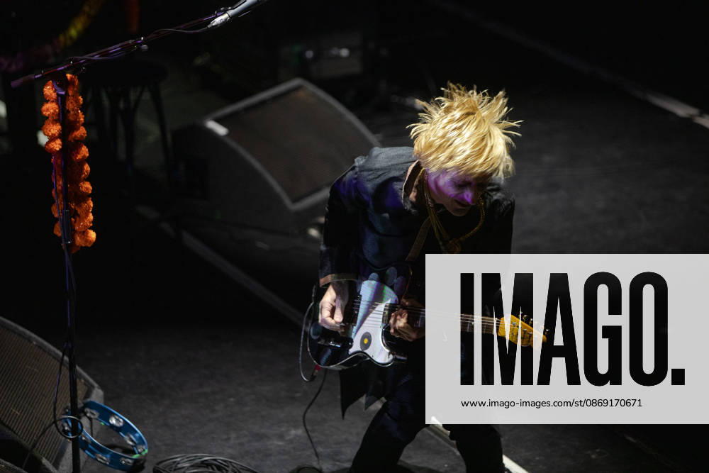 The Syd Barrett 80th Birthday Concert, The Corn Exchange, Cambridge, UK, 10 October 2026. 10 October 2026: English psychedelic rock band Kula Shaker play The Syd Barrett 80th Birthday Concert at The Corn Exchange, Cambridge, UK., Credit:Stuart Hogben Avalon