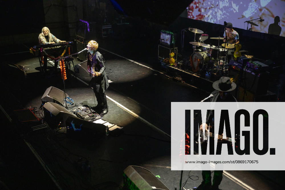 The Syd Barrett 80th Birthday Concert, The Corn Exchange, Cambridge, UK, 10 October 2026. 10 October 2026: English psychedelic rock band Kula Shaker play The Syd Barrett 80th Birthday Concert at The Corn Exchange, Cambridge, UK., Credit:Stuart Hogben Avalon
