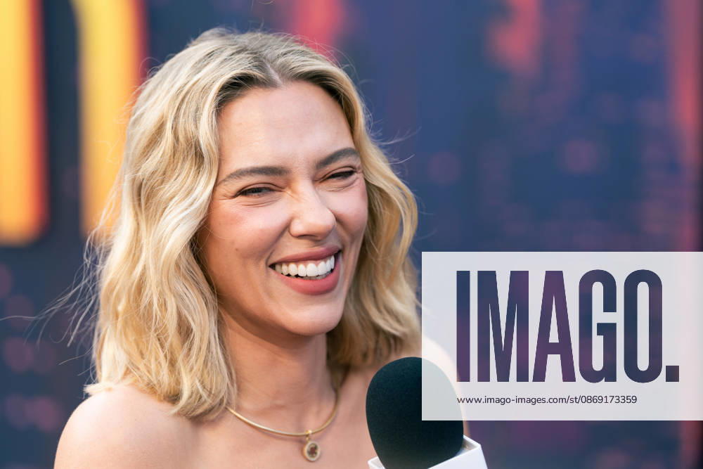 Scarlett Johansson attends the Ray Gunn Gala during the 70th BFI London Film Festival at The Royal Festival Hall. London United Kingdom - ZUMAs197 20261010_aaa_s197_583