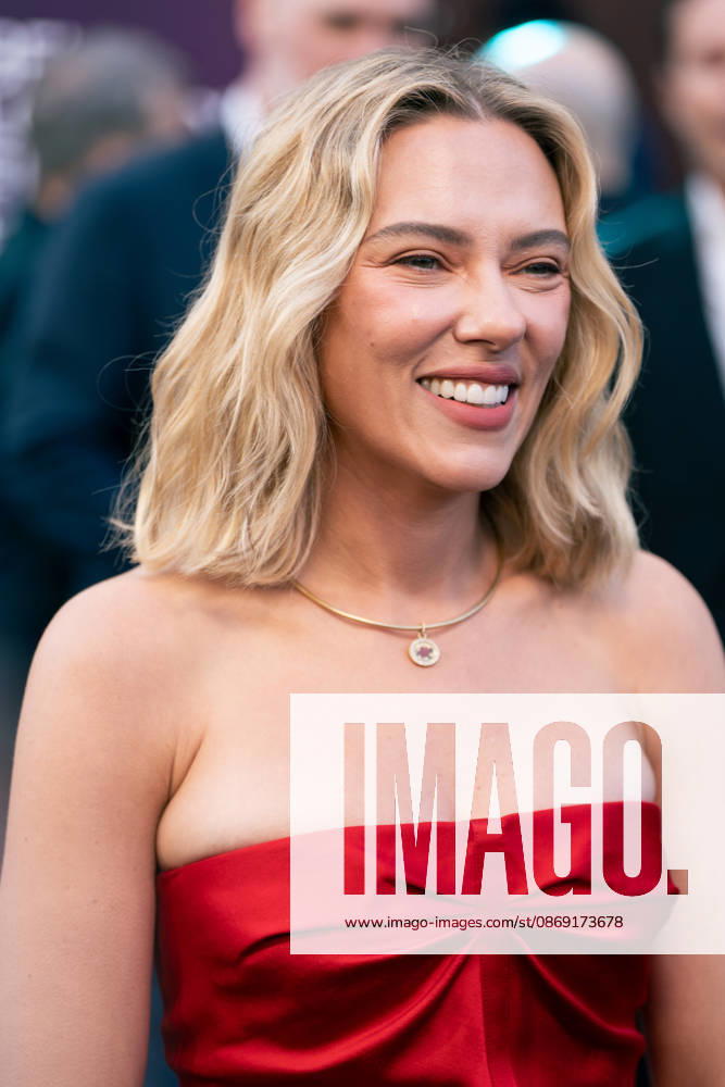 Scarlett Johansson attends the Ray Gunn Gala during the 70th BFI London Film Festival at The Royal Festival Hall. London United Kingdom - ZUMAs197 20261010_aaa_s197_588