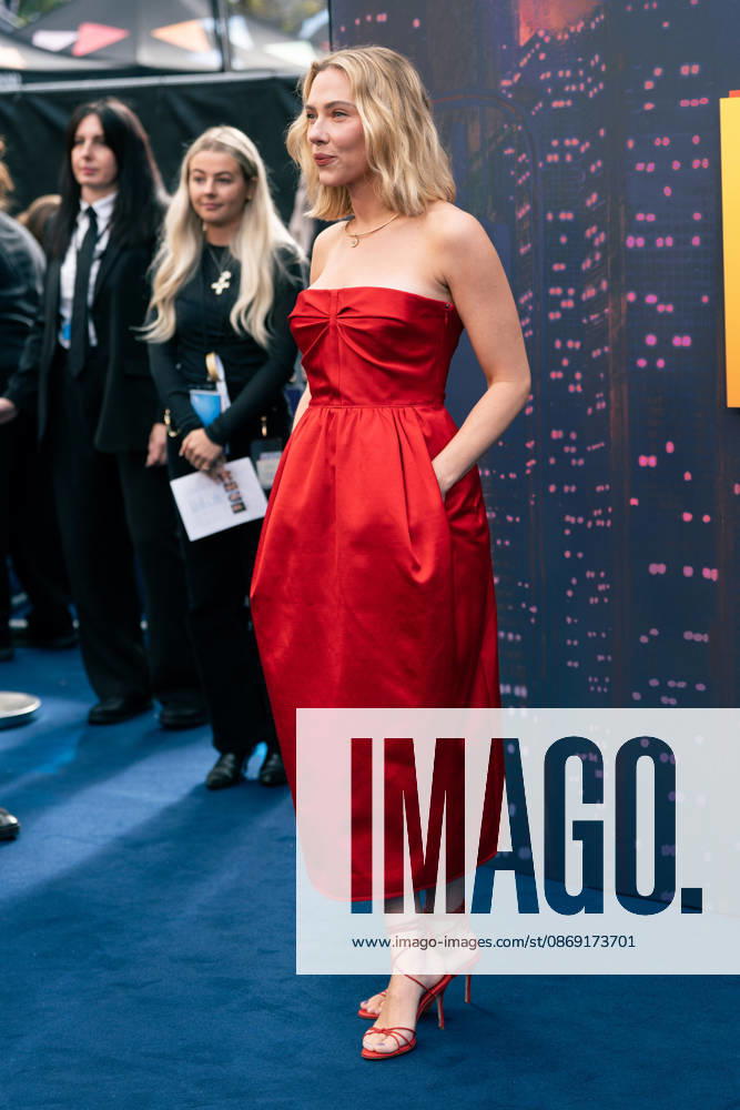 Scarlett Johansson attends the Ray Gunn Gala during the 70th BFI London Film Festival at The Royal Festival Hall. London United Kingdom - ZUMAs197 20261010_aaa_s197_593