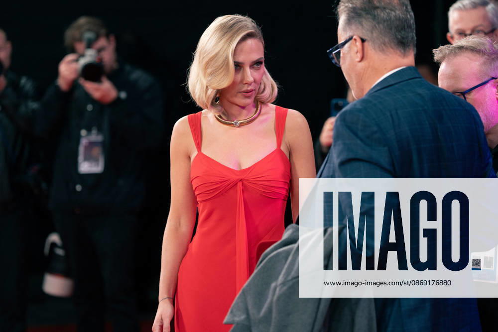 BFI London Film Festival - Paper Tiger Screening Scarlett Johansson attends the premiere of Paper Tiger during the 70th BFI London Film Festival at the Royal Festival Hall in London, United Kingdom on October 10, 2026 Photo by Tiar Lounis ABACAPRESS.COM London United Kingdom