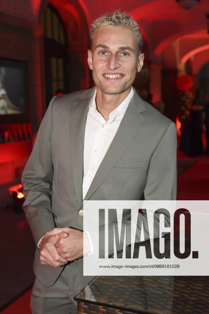 Karl Bebendorf at the 18th Hope Gala 2026 at the Schauspielhaus Dresden, October 10, 2026 Foto:xM.xFischerx xFuturexImagex hope_6056