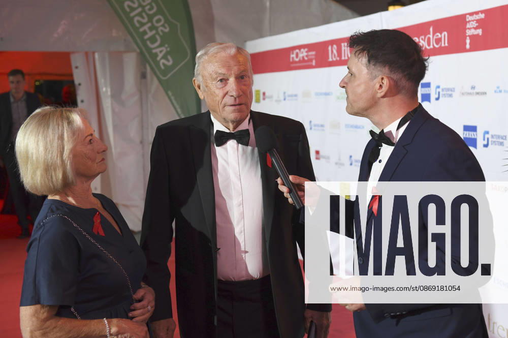 Eduard Geyer with his wife, Angelika Geyer, at the 18 Hope Gala 2026 at the Schauspielhaus Dresden, October 10, 2026 Foto:xM.xFischerx xFuturexImagex hope_6079