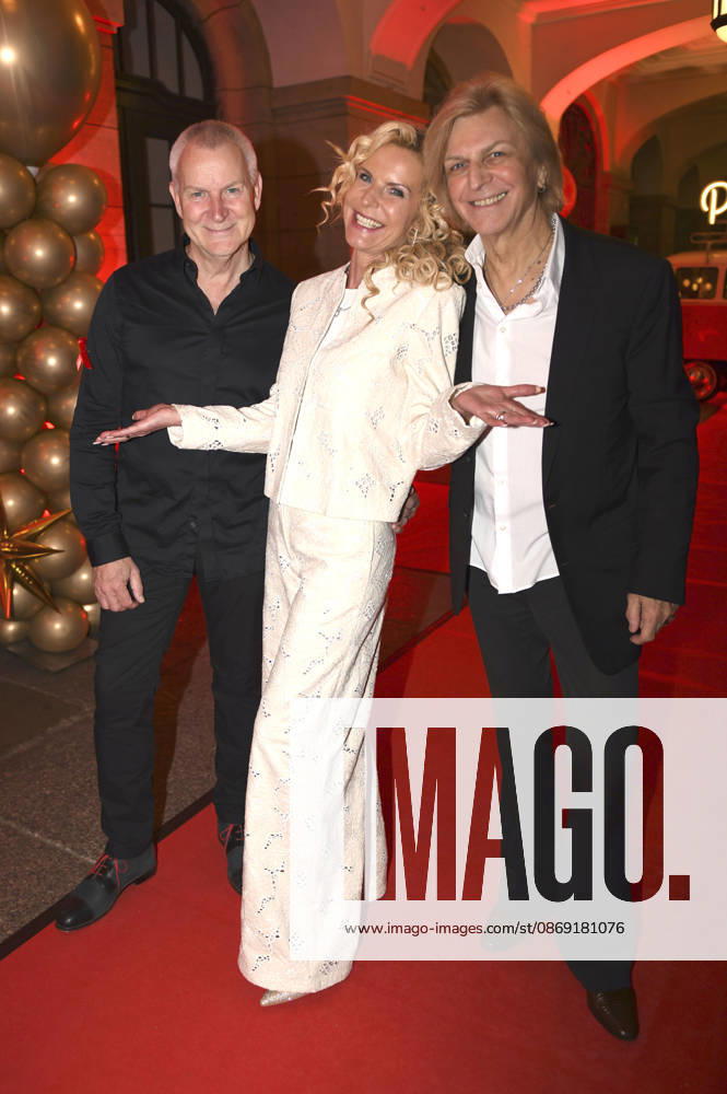 Dirk Michaelis, Victoria Herrmann, and Ritchie Barton at the 18 Hope Gala 2026 at the Schauspielhaus Dresden, October 10, 2026 Foto:xM.xFischerx xFuturexImagex hope_6090