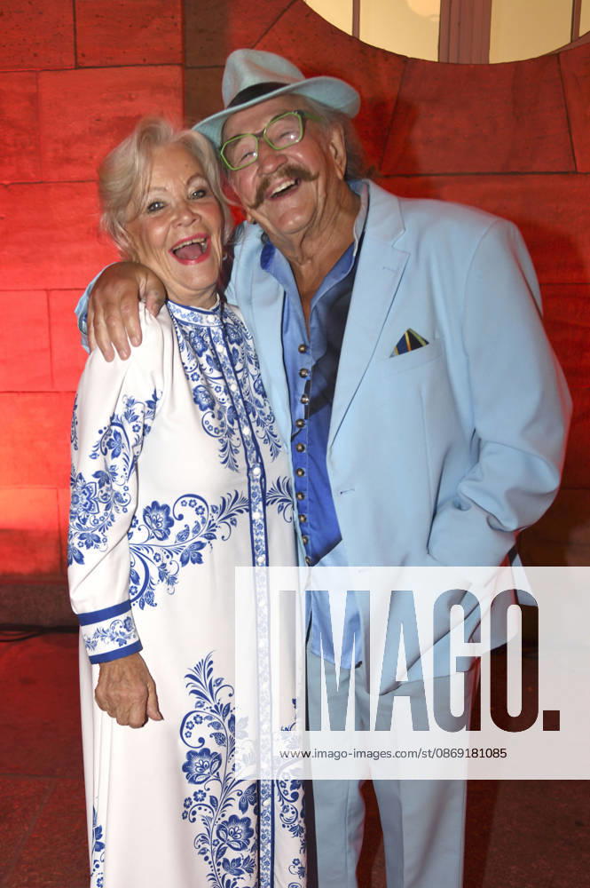 Dorit Gäbler with her husband Karl Heinz Bellmann at the 18th Hope Gala 2026 at the Schauspielhaus Dresden, October 10, 2026 Foto:xM.xFischerx xFuturexImagex hope_6093