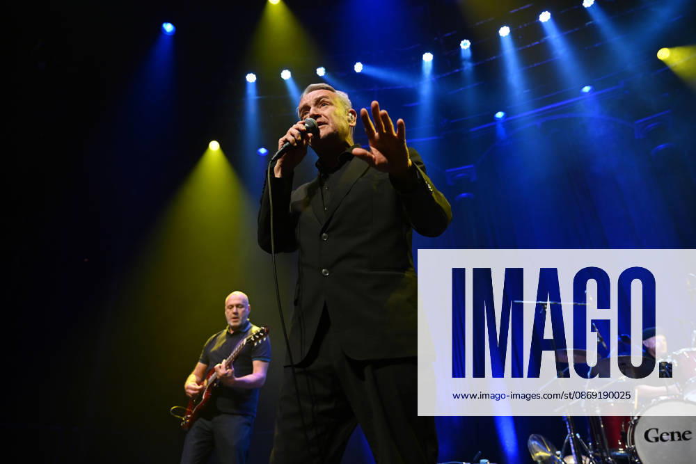 ˜Gene performing at Roundhouse, London LONDON, ENGLAND - OCTOBER 10: Steve Mason, Martin Rossiter and Matt James of ˜Gene performing at Roundhouse, Chalk Farm on October 10 in London, England. CAP MAR MAR Great Britain UK