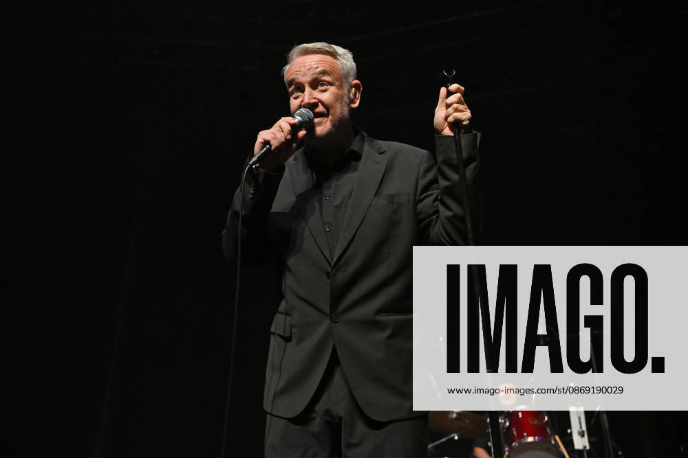 ˜Gene performing at Roundhouse, London LONDON, ENGLAND - OCTOBER 10: Martin Rossiter of ˜Gene performing at Roundhouse, Chalk Farm on October 10 in London, England. CAP MAR MAR Great Britain UK