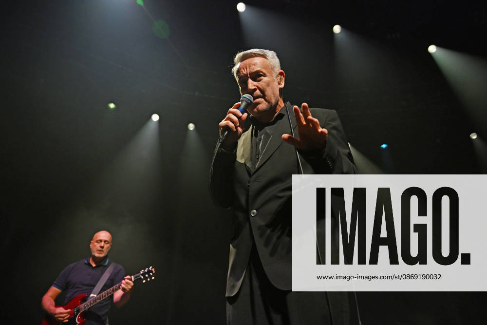 ˜Gene performing at Roundhouse, London LONDON, ENGLAND - OCTOBER 10: Steve Mason and Martin Rossiter of ˜Gene performing at Roundhouse, Chalk Farm on October 10 in London, England. CAP MAR MAR Great Britain UK