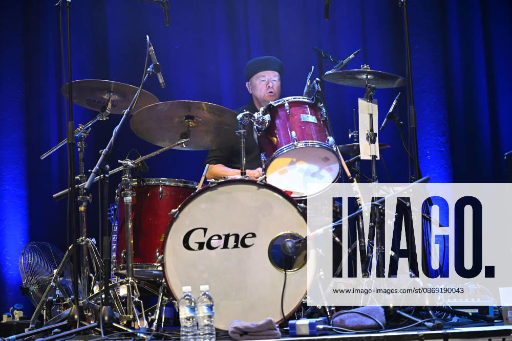 ˜Gene performing at Roundhouse, London LONDON, ENGLAND - OCTOBER 10: Matt James of ˜Gene performing at Roundhouse, Chalk Farm on October 10 in London, England. CAP MAR MAR Great Britain UK
