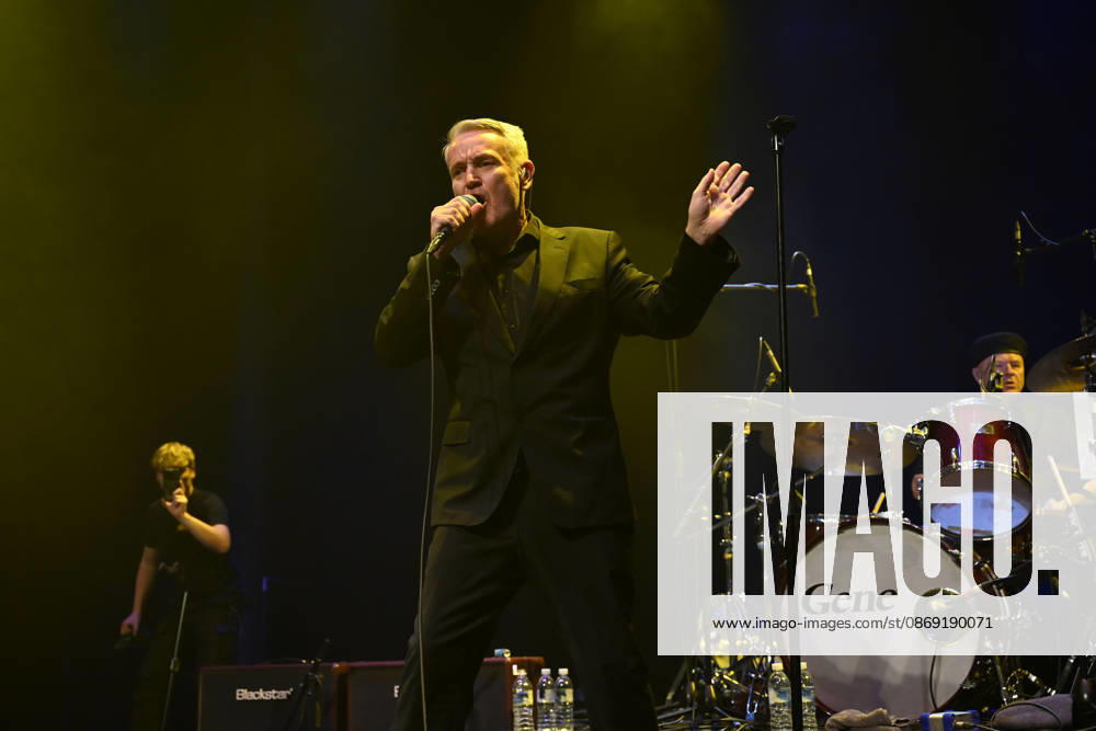 ˜Gene performing at Roundhouse, London LONDON, ENGLAND - OCTOBER 10: Martin Rossiter of ˜Gene performing at Roundhouse, Chalk Farm on October 10 in London, England. CAP MAR MAR Great Britain UK