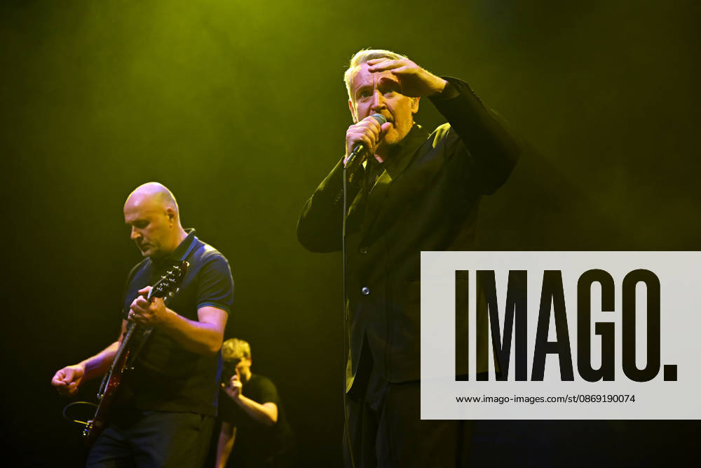 ˜Gene performing at Roundhouse, London LONDON, ENGLAND - OCTOBER 10: Steve Mason and Martin Rossiter of ˜Gene performing at Roundhouse, Chalk Farm on October 10 in London, England. CAP MAR MAR Great Britain UK
