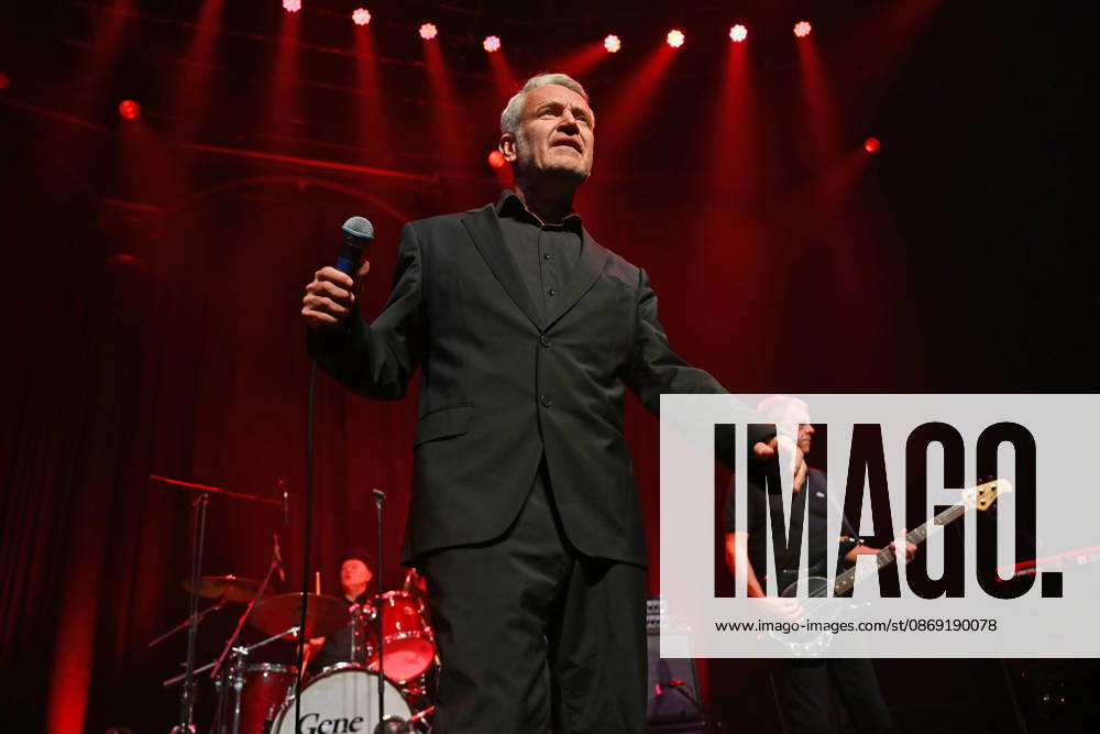 ˜Gene performing at Roundhouse, London LONDON, ENGLAND - OCTOBER 10: Martin Rossiter of ˜Gene performing at Roundhouse, Chalk Farm on October 10 in London, England. CAP MAR MAR Great Britain UK