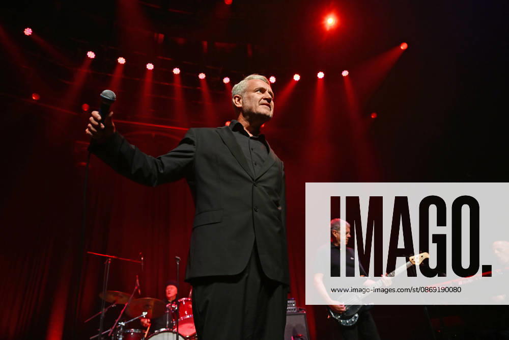 ˜Gene performing at Roundhouse, London LONDON, ENGLAND - OCTOBER 10: Martin Rossiter and Kevin Miles of ˜Gene performing at Roundhouse, Chalk Farm on October 10 in London, England. CAP MAR MAR Great Britain UK