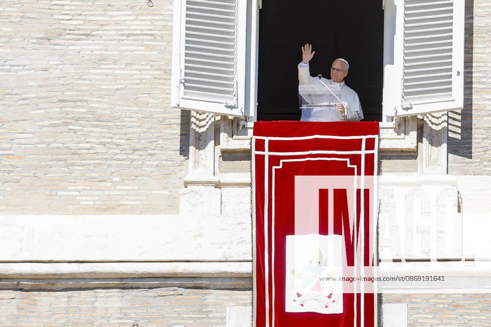 Pope Leo XIV leads the Angelus prayer from the window of his office overlooking Saint Peter s Square, Vatican City, 11 October 2026. ANSA FABIO FRUSTACI Vatican City VATICAN - ZUMAa110 20261011_zaf_a110_003