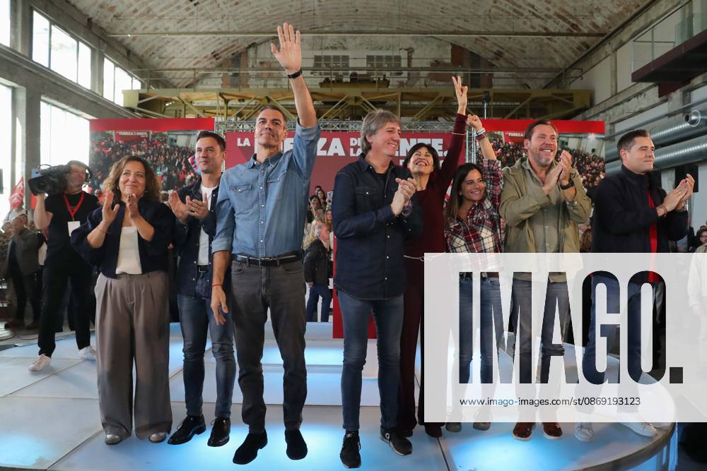 Pedro Sánchez Speaks at a Pre-Campaign Event in Ponferrada, León. The Secretary-General of the PSOE and Prime Minister, Pedro Sánchez 3i, accompanied by the Secretary-General of the Castile and León Socialist Party, Carlos Martínez c, the Secretary-General of the PSOE in León, Javier Cendón 2i, the Minister of Equality, Ana Redondo 4d, the Minister of Transportation and Sustainable Mobility, Óscar Puente 2d, and the Deputy Secretary-General of the PSOE in Castile and León, Nuria Rubio d, during a PSOE pre-campaign event at La Térmica Cultural in Ponferrada on October 11, 2026, in Ponferrada, León, Castile and León, Spain. The Prime Minister and Secretary-General of the PSOE, Pedro Sánchez, kicked off the pre-campaign for the general electi