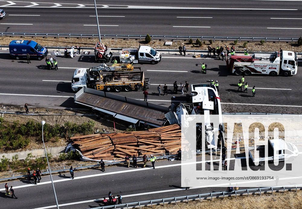 11 killed, 27 injured in tour bus crash in western Turkiye MANISA, TURKIYE - OCTOBER 11: An aerial view of the accident site after a tow truck and a tour bus collided in the Akhisar district of Manisa, Turkiye, on October 11, 2026. At least 11 people were killed and 27 others injured in the crash, with firefighters, police and medical teams dispatched to the scene. Mahmut Serdar Alakus Anadolu Manisa Turkey. Editorial use only. Please get in touch for any other usage.