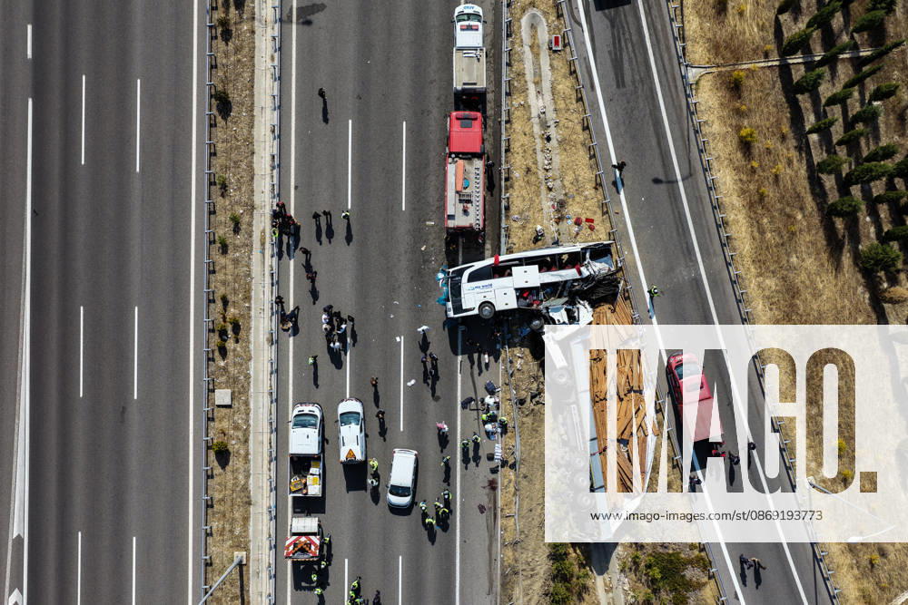 11 killed, 27 injured in tour bus crash in western Turkiye MANISA, TURKIYE - OCTOBER 11: An aerial view of the accident site after a tow truck and a tour bus collided in the Akhisar district of Manisa, Turkiye, on October 11, 2026. At least 11 people were killed and 27 others injured in the crash, with firefighters, police and medical teams dispatched to the scene. Mahmut Serdar Alakus Anadolu Manisa Turkey. Editorial use only. Please get in touch for any other usage.