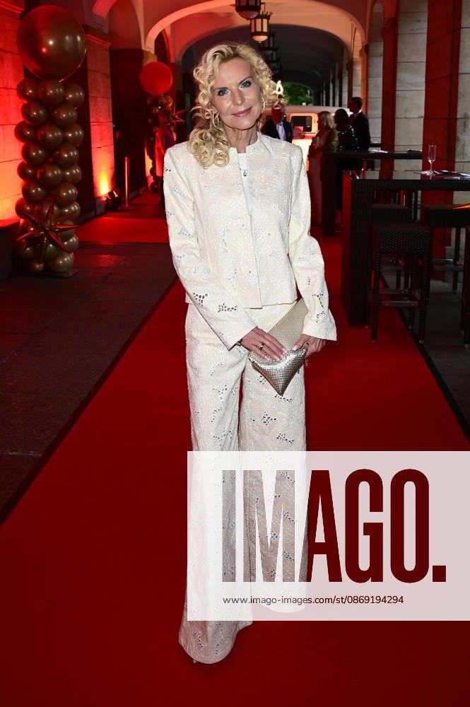 Victoria Herrmann at the 18 Hope Gala 2026 at the Schauspielhaus Dresden, October 10, 2026 Foto:xM.xWehnertx xFuturexImagex hope_6209