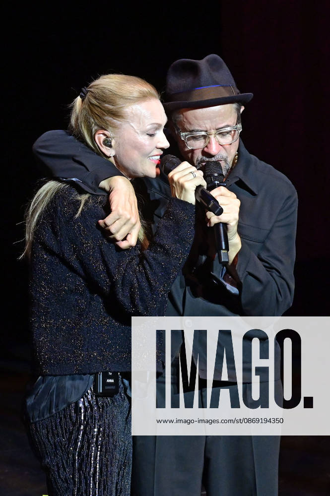 Anna Loos and Jan Josef Liefers at the 18th Hope Gala 2026 at the Schauspielhaus Dresden, October 10, 2026 Foto:xM.xWehnertx xFuturexImagex hope_6252