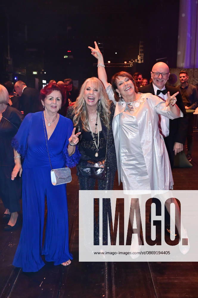 Viola Klein, Petra Zieger, Janina Hartwig, and Alexander Putz at the 18 Hope Gala 2026 at the Schauspielhaus Dresden, October 10, 2026 Foto:xM.xWehnertx xFuturexImagex hope_6296