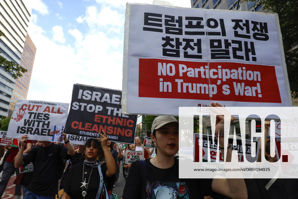 Protest condemning Gaza conflict in Seoul Demonstrators march with placards to protest Israel s attacks in the Gaza Strip, in Seoul, South Korea, on October 11, 2026 . The rally was held aa part of the Global Action for Palestine, a coordinated international mobilization held on October 10 11 marking three years since the 2023 Hamas attacks and the ensuing war. Seoul South Korea
