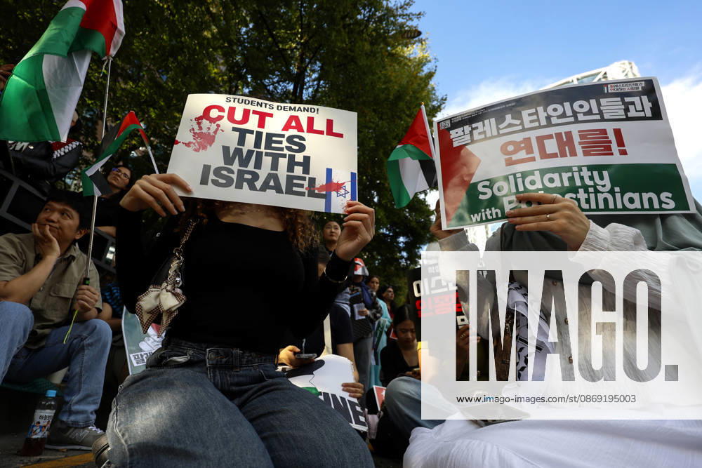 Protest condemning Gaza conflict in Seoul Demonstrators march with placards to protest Israel s attacks in the Gaza Strip, in Seoul, South Korea, on October 11, 2026 . The rally was held aa part of the Global Action for Palestine, a coordinated international mobilization held on October 10 11 marking three years since the 2023 Hamas attacks and the ensuing war. Seoul South Korea