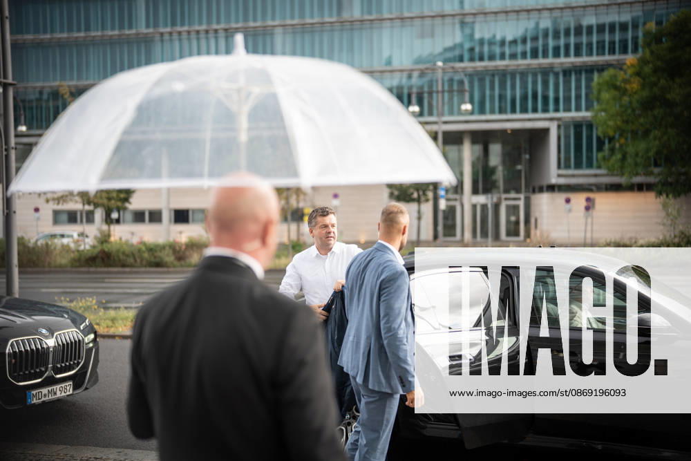 Sven Schulze, Minister-President and parliamentary group leader of Saxony-Anhalt, upon his arrival at the Konrad Adenauer House for the CDU Germany Executive Committee Retreat in Berlin, October 2026, Berlin, Berlin, Germany, Konrad Adenauer House