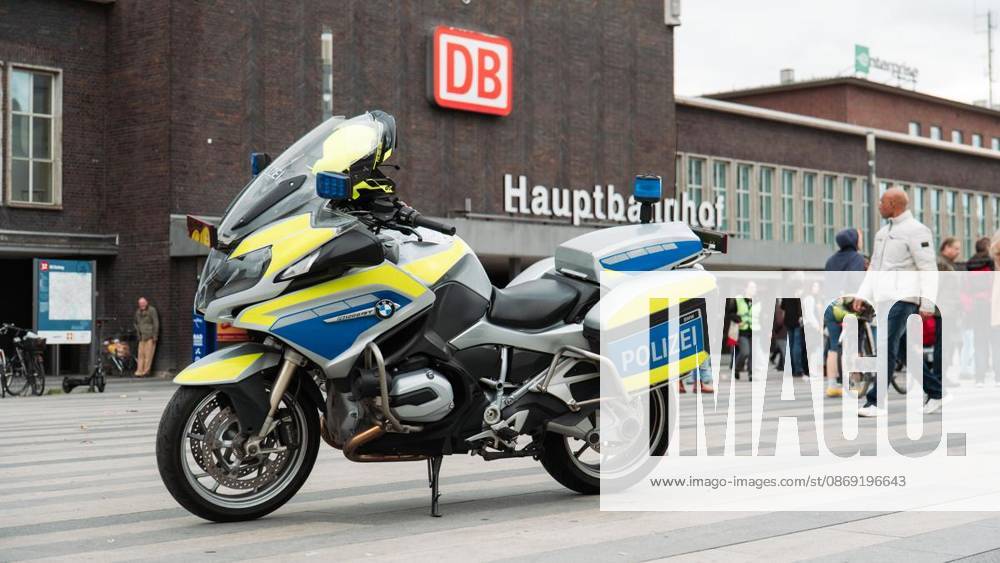 Protest Against CO2 Pipeline in Duisburg ** FOR ** **Stock photo: Police motorcycle at Duisburg Central Station. On Saturday, October 11, 2026, demonstrators gathered at Duisburg Central Station to protest the planned CO2 pipeline. Duisburg. Copyright TobiasxStern