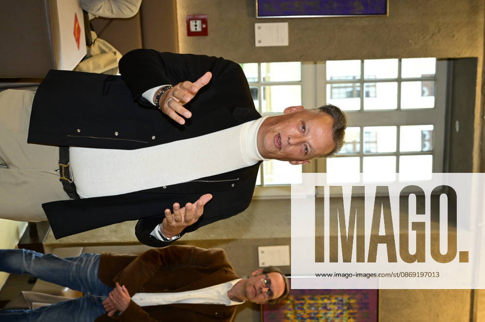 Jens Christian Wittig at the opening of the exhibition *Goldener Reigen* by Jens Christian Wittig at Kastenmeiers in the Taschenbergpalais in Dresden, Dresden