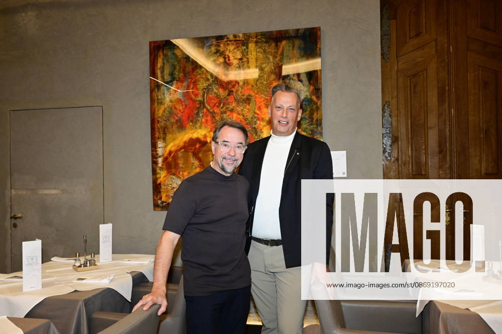 Jan Josef Liefers and Jens Christian Wittig at the opening of the exhibition *Goldener Reigen* by Jens Christian Wittig at Kastenmeiers in the Taschenbergpalais in Dresden, Dresden
