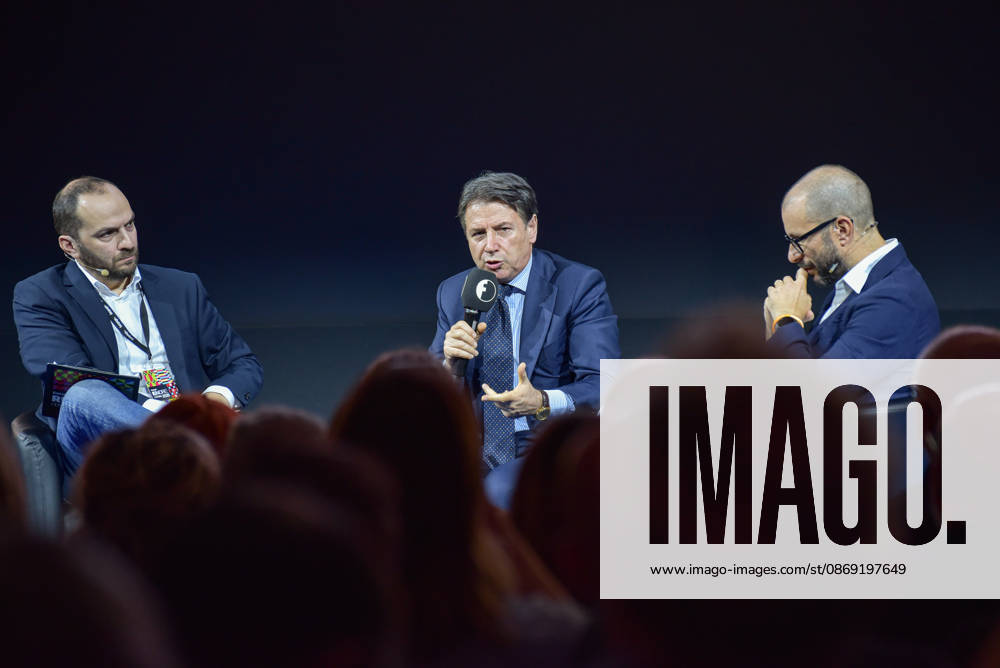 Political leaders Elly Schlein, Giuseppe Conte, Nicola Fratoianni, and Giovanni Donzelli take part in the panel Faccia a Faccia con i politici with Fanpage.it journalists during the Rumore Festival 2026 at Acquario Romano. - 11 Oct 2026 Fanpage.it Co-Director Adriano Biondi (L), Movimento 5 Stelle President Giuseppe Conte (C), and Fanpage.it Director Francesco Cancellato (R) during an interview at the panel Faccia a Faccia con i politici during the Rumore Festival 2026 at Acquario Romano in Rome. Rome Italy