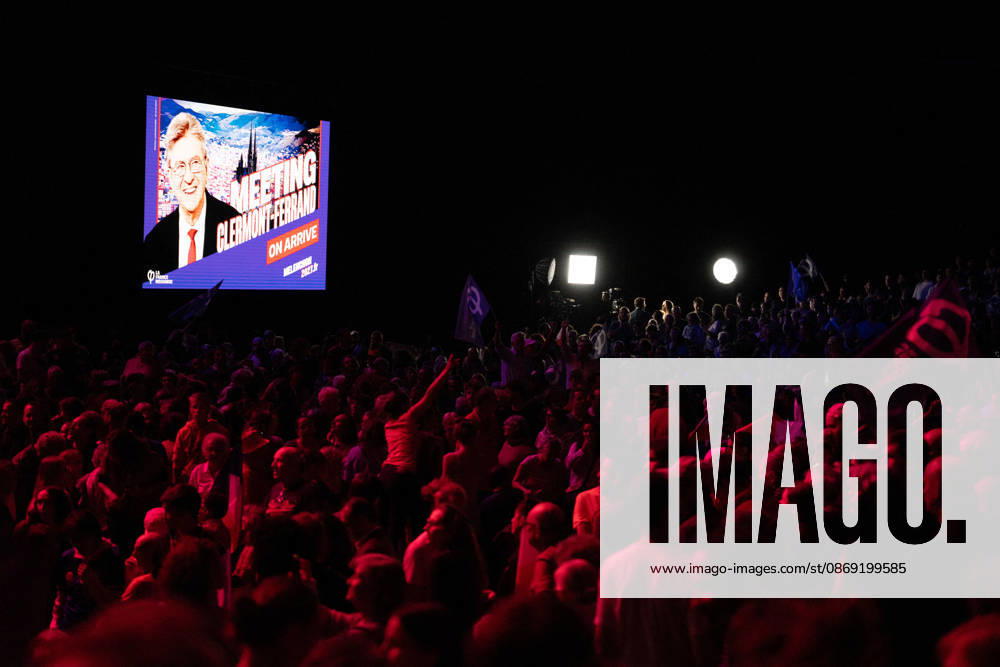 Jean-Luc Melenchon s Presidential Campaign Rally - Cournon-d’Auvergne General view of the crowded arena as Jean-Luc Melenchon candidate of La France insoumise LFI for the 2027 French presidential election took the floor at the Zenith d Auvergne in Cournon-d Auvergne near Clermont-Ferrand in the Puy-de-Dome department in France on October 11, 2026. About 10000 people attended the rally focused on youth according to an estimate on site. Photo by Fanny Reynaud ABACAPRESS.COM Clermont-Ferrand Auvergne, auvergne rhône alpes France