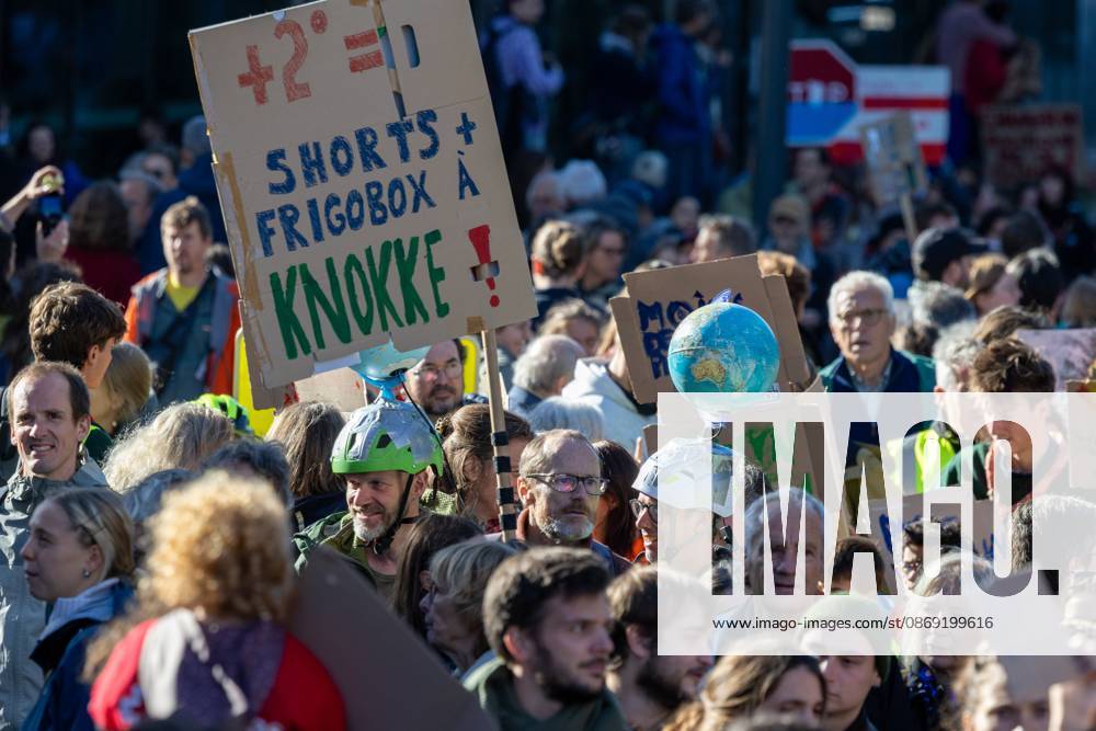 This image shows the Climate March 2026, organized by the Climate Coalition, in Brussels, on Sunday 11 October 2026. The Climate Coalition demands the federal and regional governments to stop subsidizing polluting industrial activities in Belgium and levy higher taxes on these companies. NICOLASxMAETERLINCK 189472035