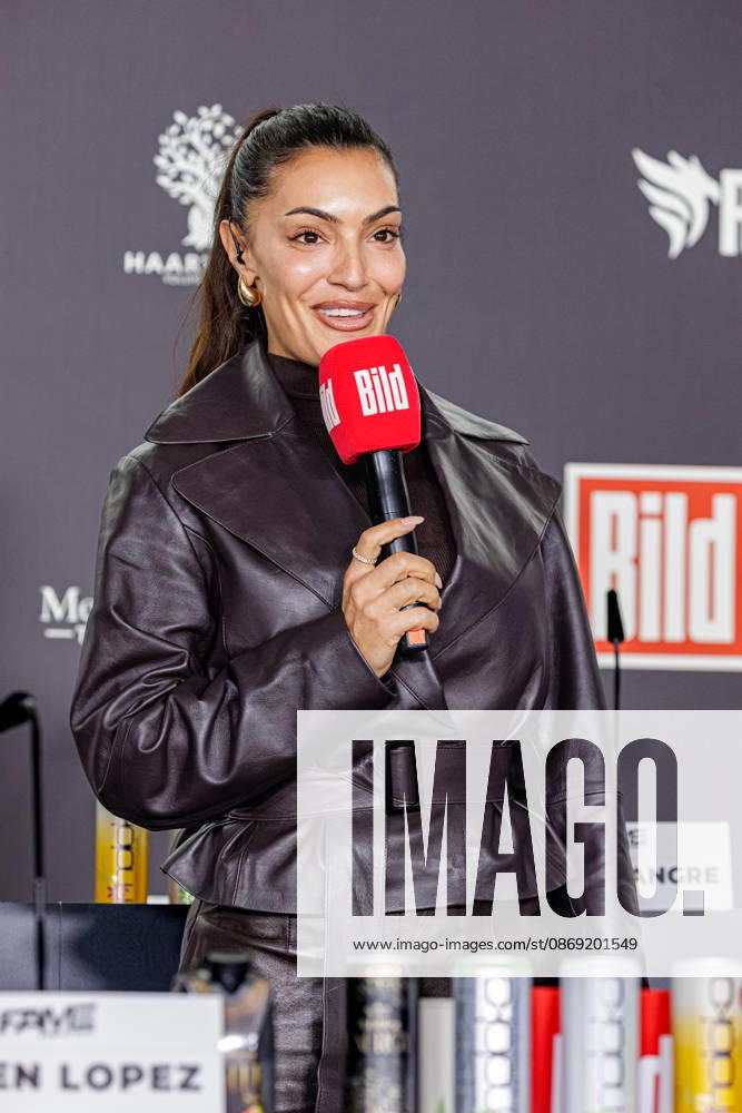 Valentina Maceri at the press conference for Fame Fighting 4 Celebrity Boxing at the Atlantic Hotel in Essen, North Rhine-Westphalia, Germany