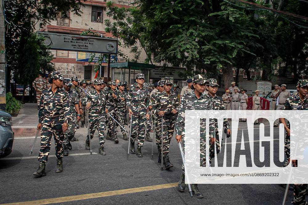 Protest to demand resignation of India s chief election commissioner in New Delhi NEW DELHI, INDIA - OCTOBER 11: Indian police officers take security measures during a mass protest organized by the Cockroach Janta Party (CJP) in New Delhi, India on October 11, 2026. Demonstrators gathered to demand the resignation of Chief Election Commissioner Gyanesh Kumar over alleged electoral roll irregularities and revisions. Yousuf Sarfaraz Anadolu New Delhi India. Editorial use only. Please get in touch for any other usage.