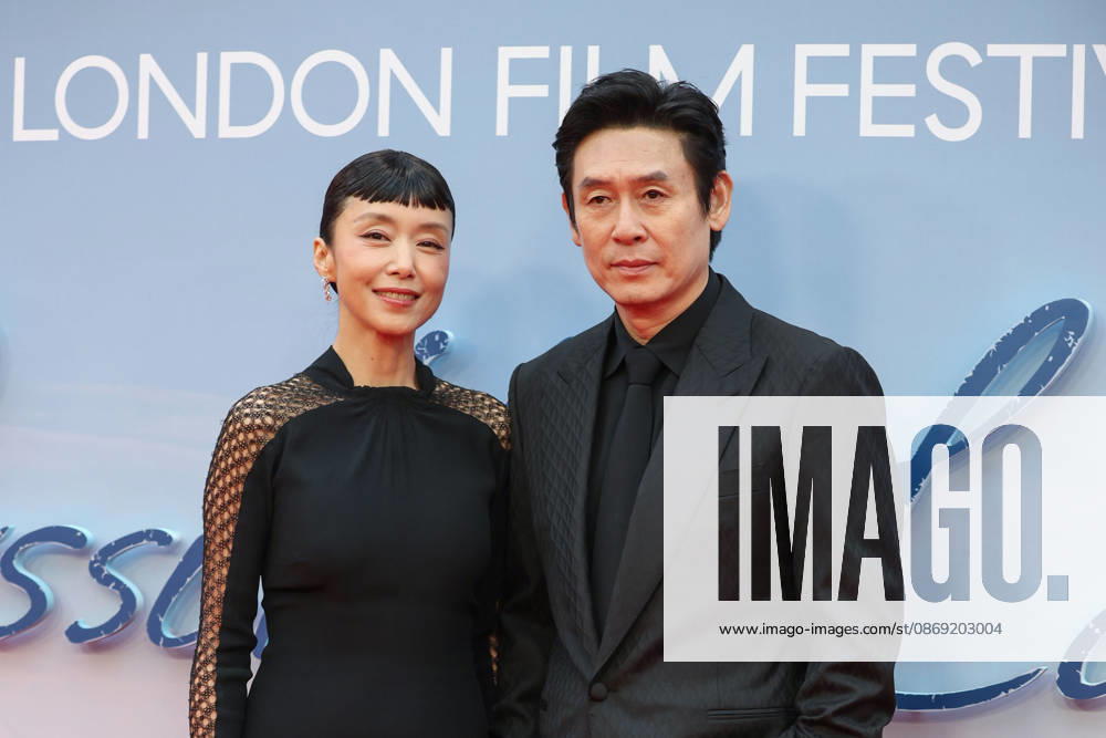 Possible Love premiere at BFI London Film Festival LONDON, UNITED KINGDOM - OCTOBER 11: South Korean actors Sul Kyung-gu (R) and Jeon Do-yeon (L) attend the premiere of Possible Love during the 70th BFI London Film Festival in London, United Kingdom on October 11, 2026. Zeynep Demir Anadolu London United Kingdom. Editorial use only. Please get in touch for any other usage.