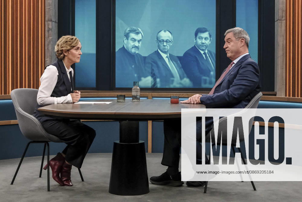 In the photo, from left: Caren Miosga, Markus Söder, Minister-President of Bavaria, CSU, GER, Berlin, studio, guest on Caren Miosga’s show, political talk show, TV, program, Das Erste, from Studio 20 in Berlin-Adlershof, Topic: How will the government get out of the crisis, Mr. Söder, October 11, 2026,
