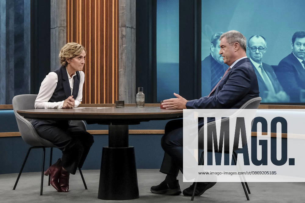 In the photo, from left: Caren Miosga, Markus Söder, Minister-President of Bavaria, CSU, GER, Berlin, studio, guest on Caren Miosga’s show, political talk show, TV, program, Das Erste, from Studio 20 in Berlin-Adlershof, Topic: How will the government get out of the crisis, Mr. Söder, October 11, 2026,
