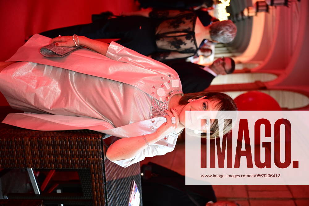 Janina Hartwig at the 18 Hope Gala 2026 at the Schauspielhaus Dresden
