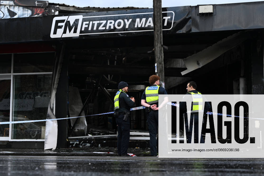 FITZROY NORTH TOBACCO SHOP FIRE, Victoria Police establish a crime scene after a fire at a tobacco shop fire in Fitzroy North, in Melbourne, Monday, October 12, 2026. ( NO ARCHIVING MELBOURNE VICTORIA Australia