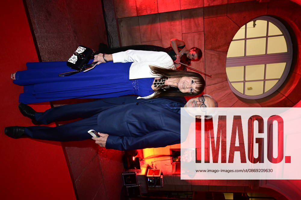 Wolfgang Stumph with his wife, Christine Stumph, at the 18 Hope Gala 2026 at the Schauspielhaus Dresden